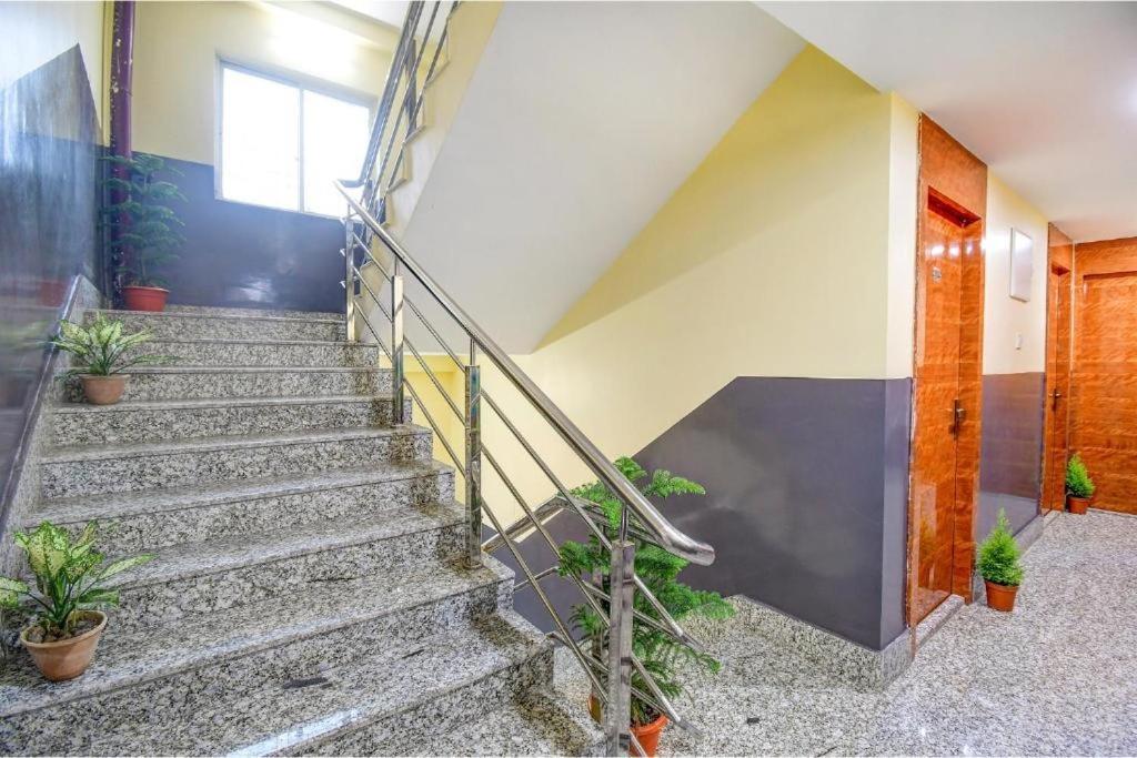 Hotel Aqua Tulip Kalkuta Zewnętrze zdjęcie