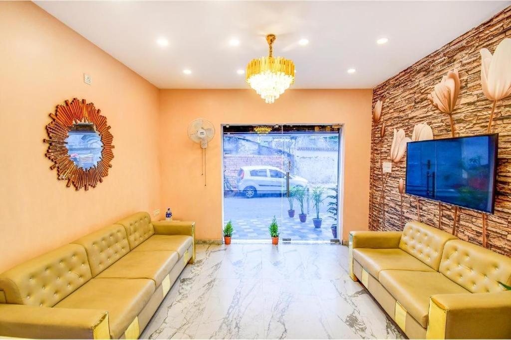 Hotel Aqua Tulip Kalkuta Zewnętrze zdjęcie